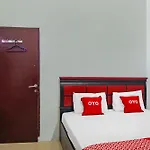 Oyo 92384 Homestay Vip