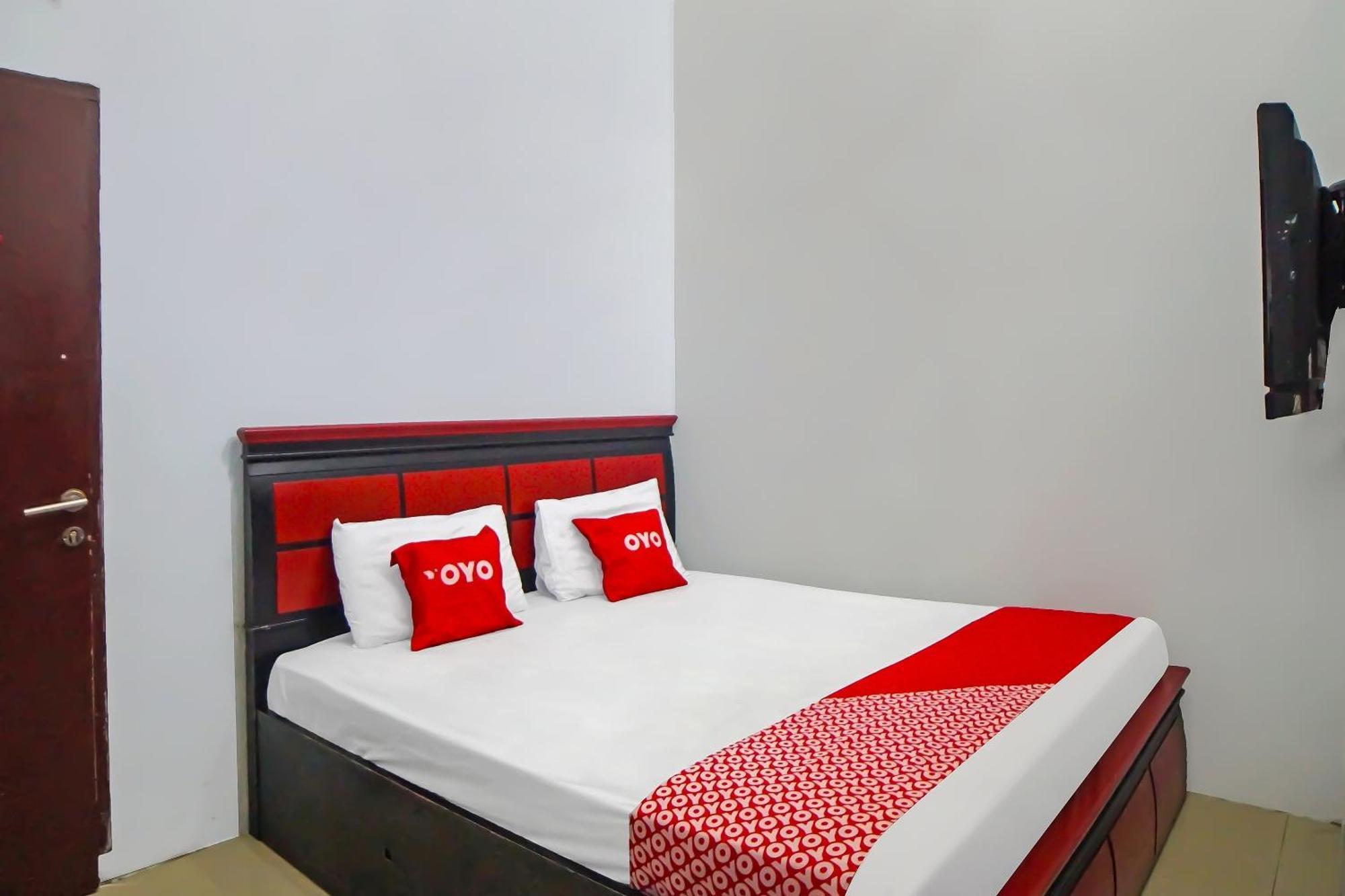 Oyo 92384 Vip Hotel Medan